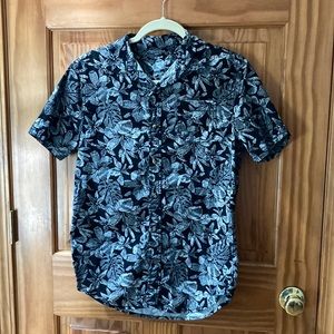 White plants Arizona shirt